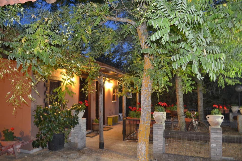 B&B Le Stagioni Castel Del Monte  Bagian luar foto